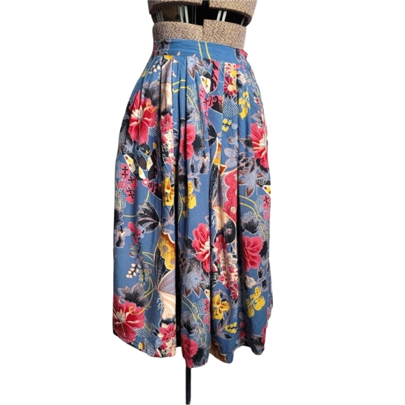 April Cornell Dresses & Skirts - Cornell Trading blue floral midi skirt